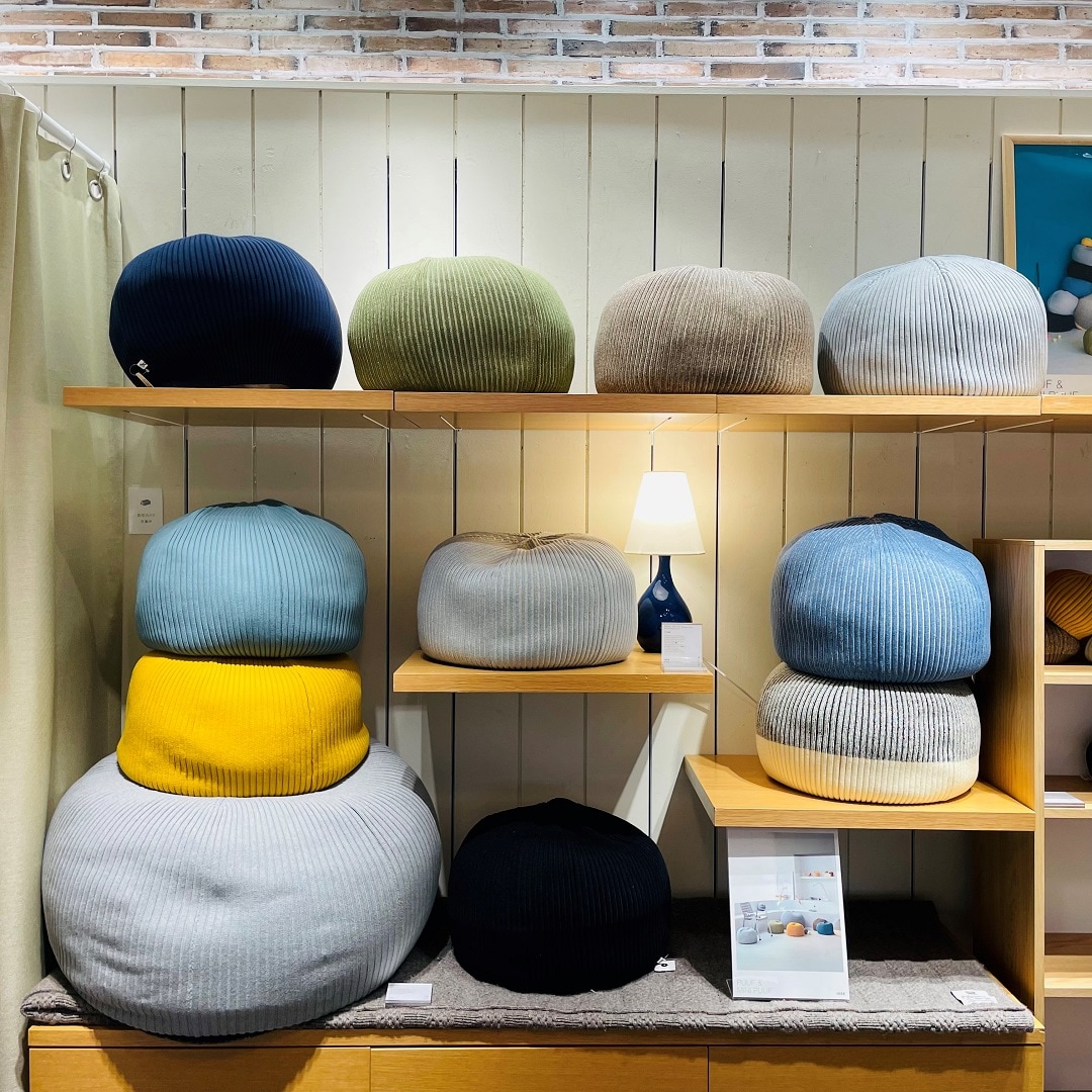 IDÉE渋谷店】 ゆったりくつろぎタイムに～PUUF＆MINI PUUF｜ 無印良品